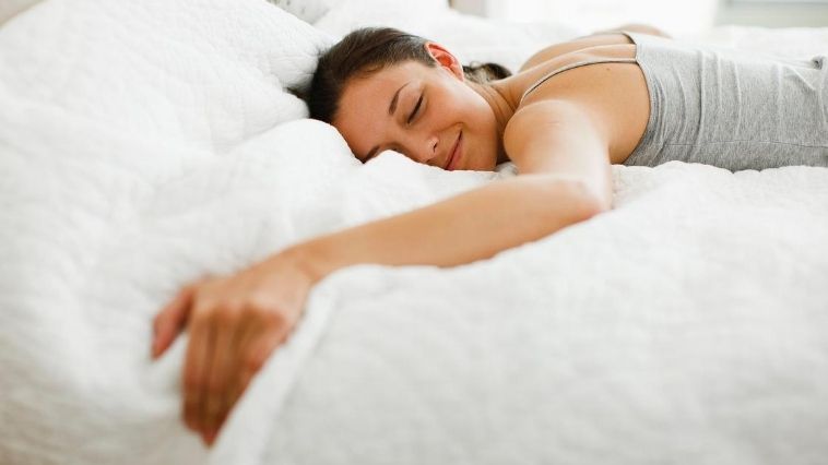 Optimistic People Shown to Sleep Better and Longer